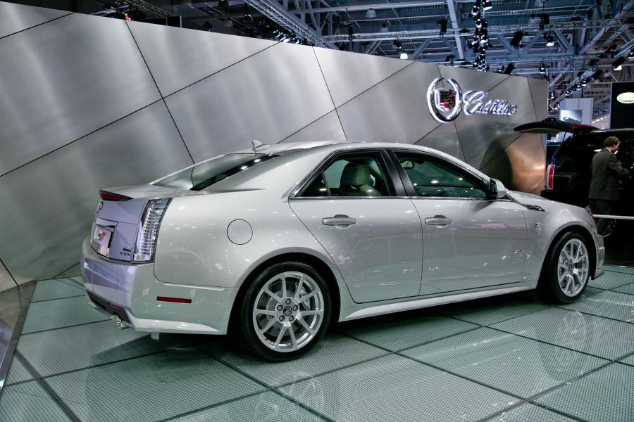  Cadillac CTS-V Coupe 2010 года  (фото 79 из 315)